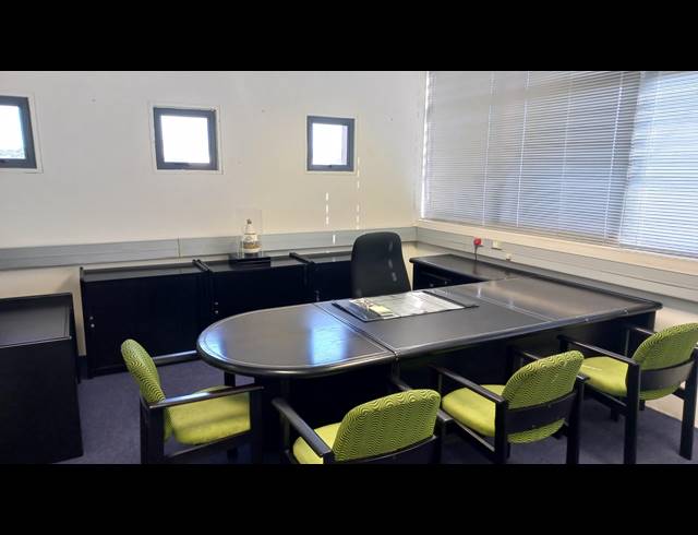 150M² BUSINESS TO LET IN SHERWOOD